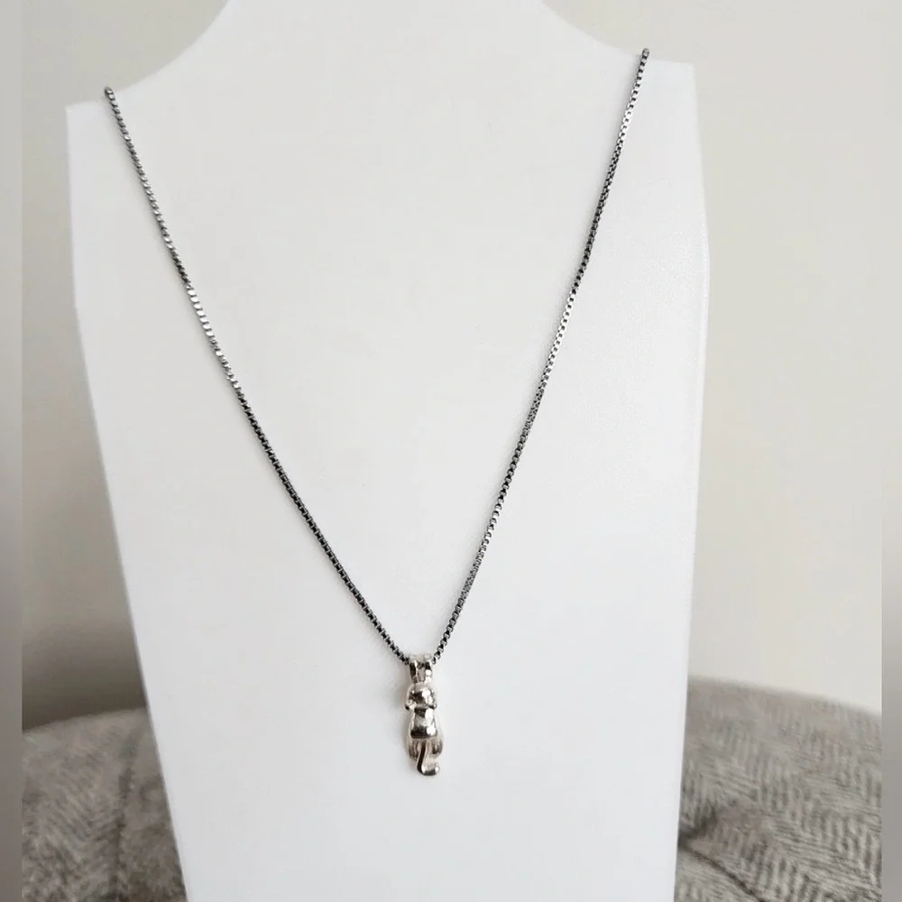 NWOT  Cat Pendant .925 with Box chain 18” Hang in There Cat Pendant